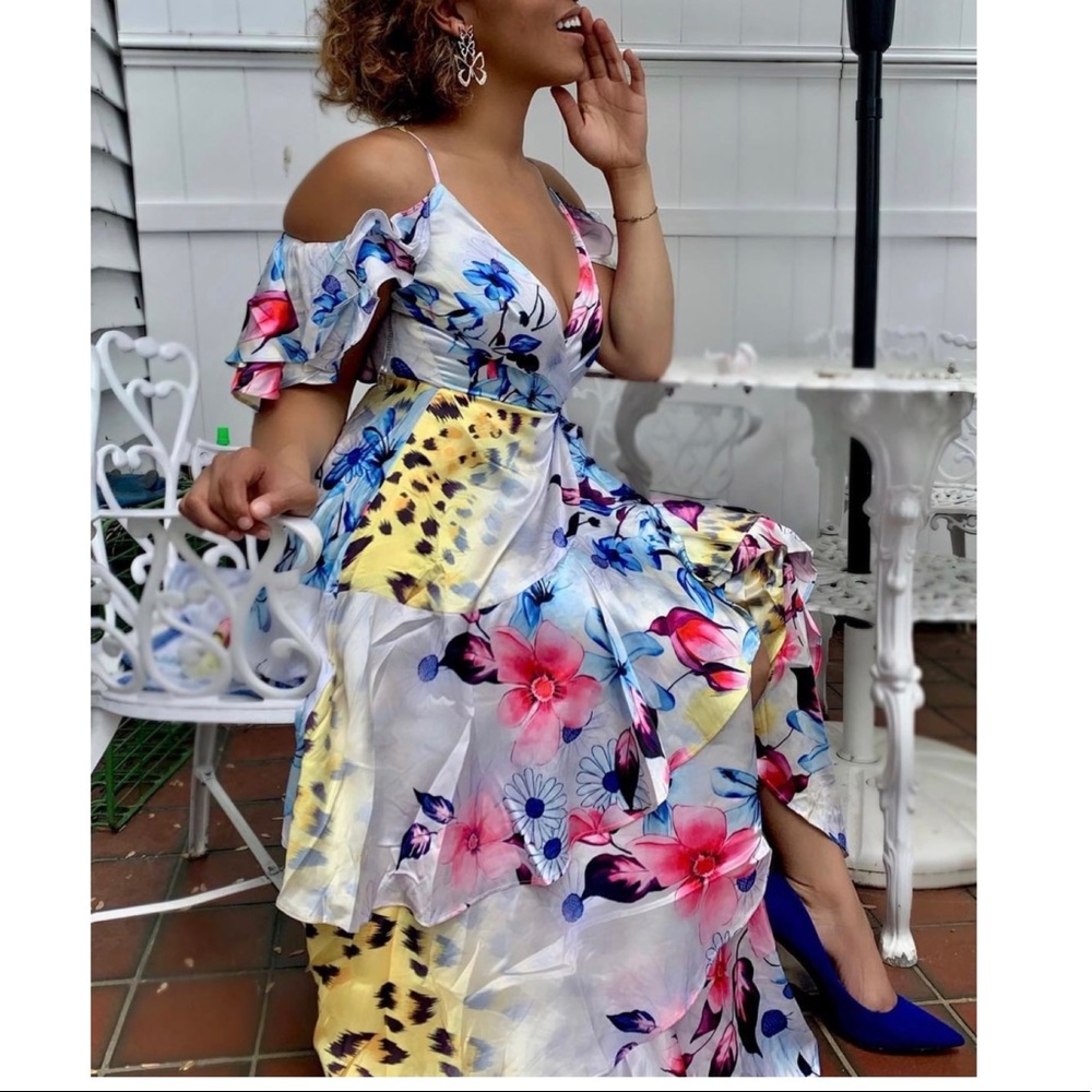 Angel Of Flowers V-neck Maxi Dress